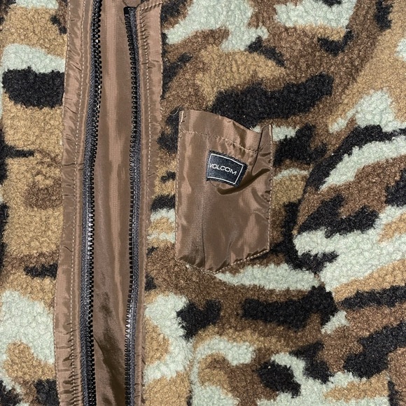 Reversible Volcom Bomber Jacket - Picture 2 of 4